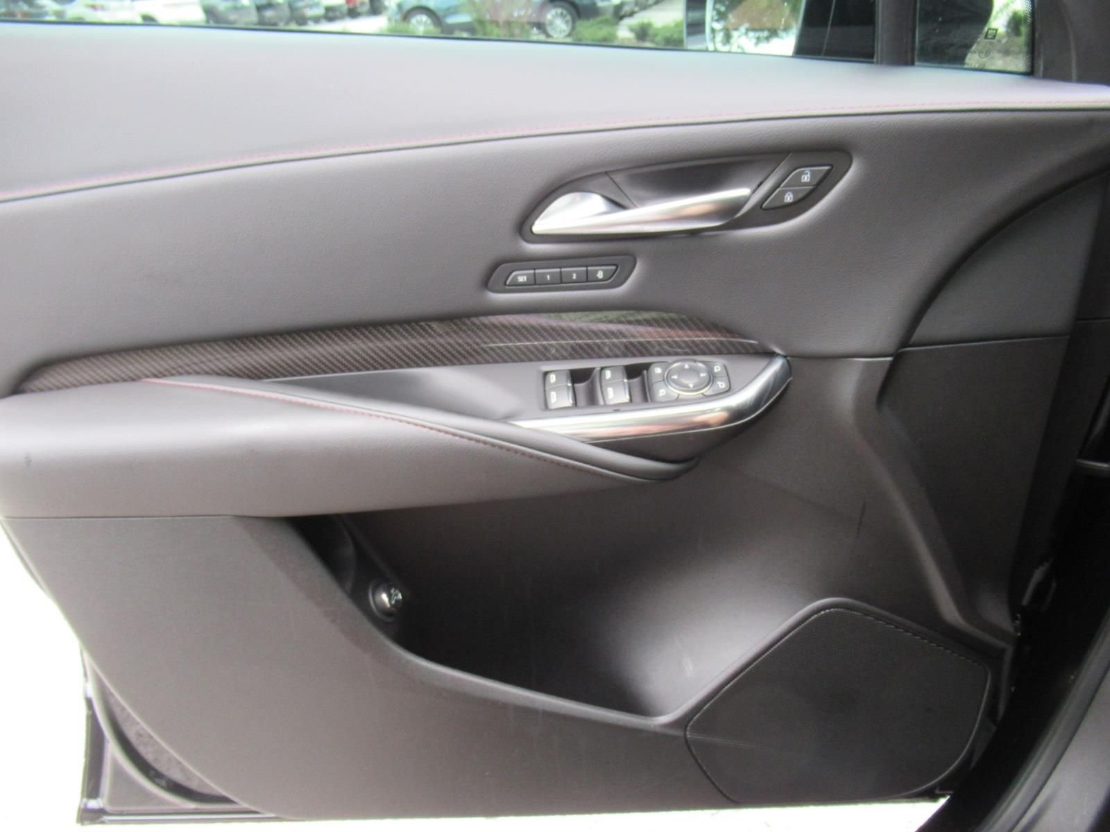Used 2022 Black Cadillac Sport image 18