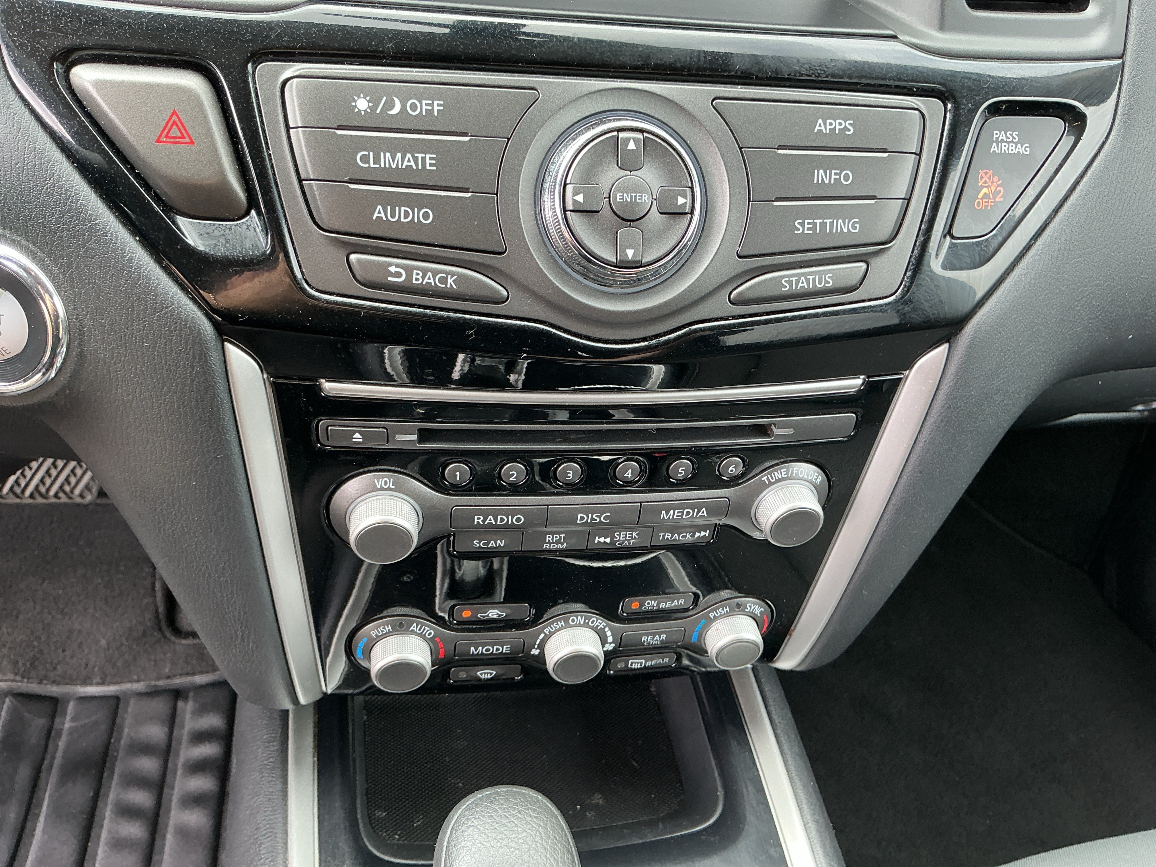 Used 2020 Magnetic Black Pearl Nissan S image 18
