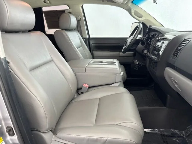 Used 2010  Toyota Grade image 24