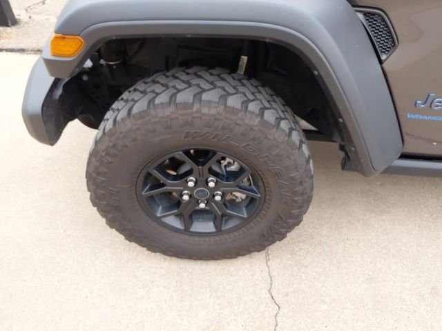 Used 2025 Gray Jeep Willys 4xe image 29