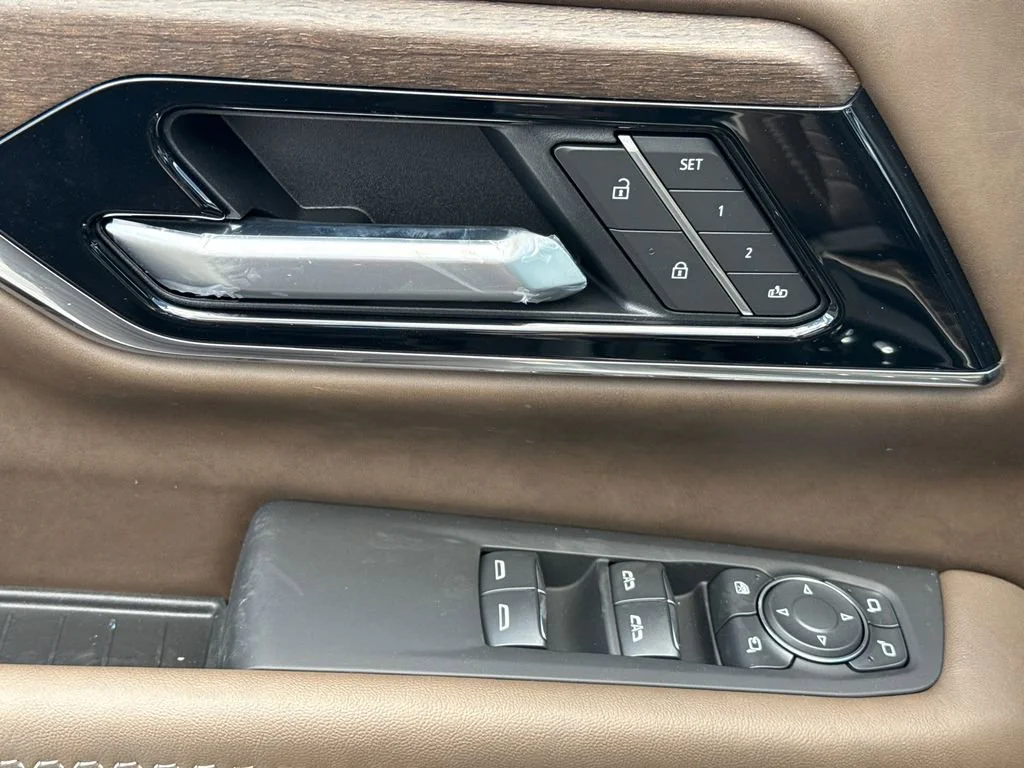 2026 GMC Yukon XL Denali Ultimate - Photo 17