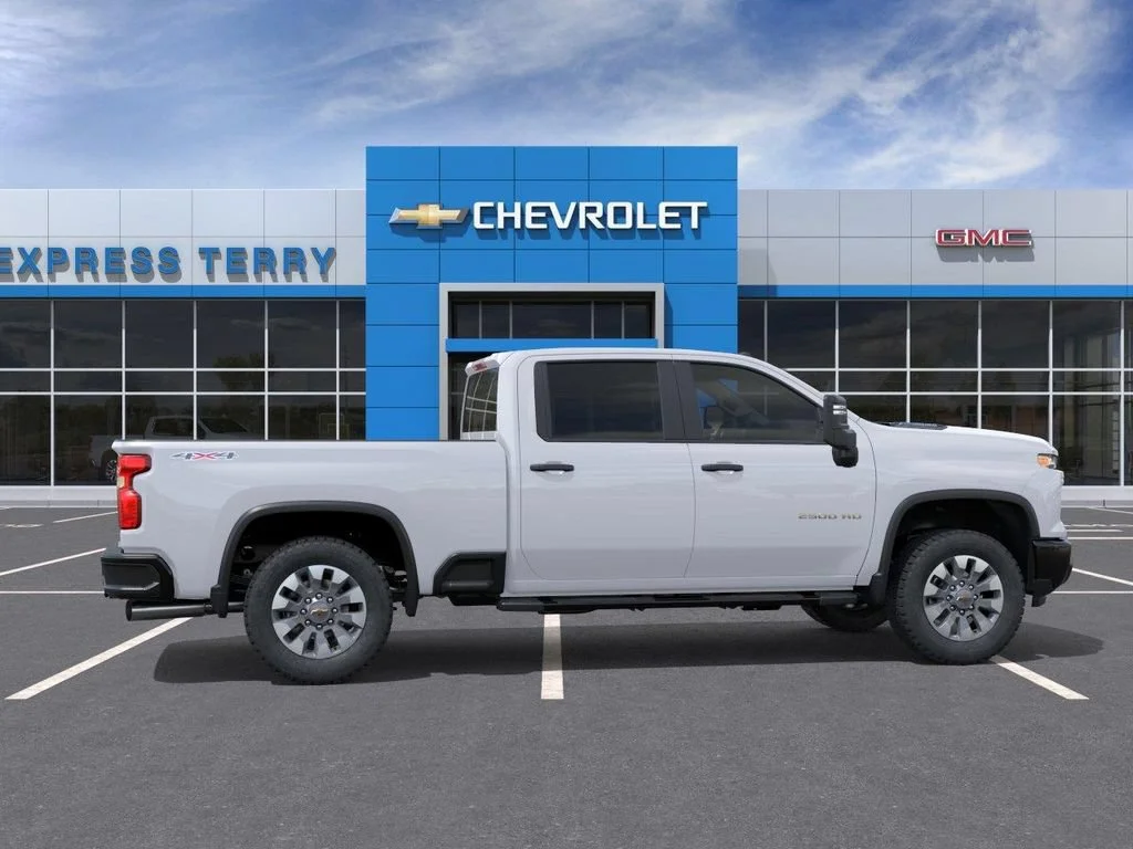 2026 Chevrolet Silverado 2500 HD Custom - Photo 5