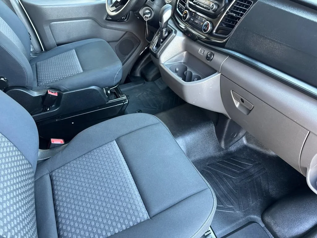 Used 2025 White Ford  image 16