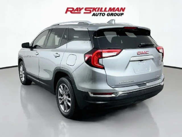 Used 2024 Silver GMC SLT image 5