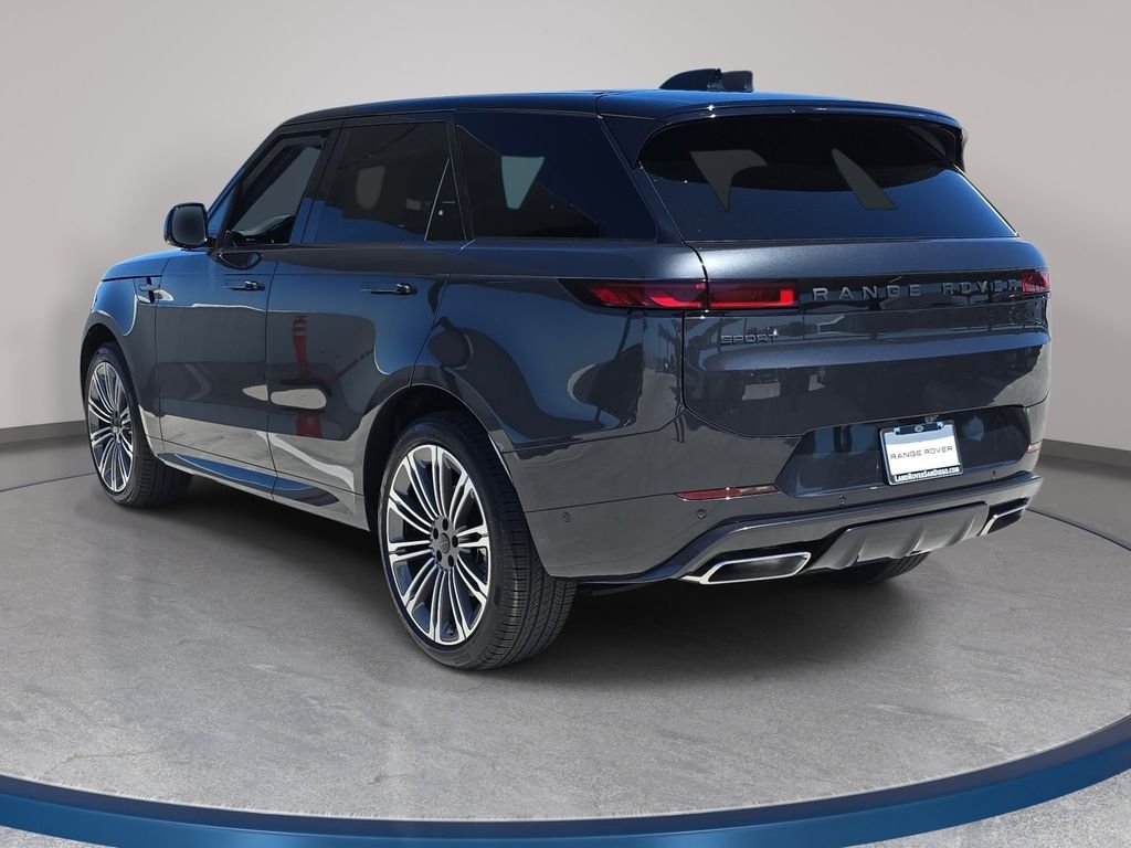 New 2026 Carpathian Grey Land Rover Dynamic SE image 7