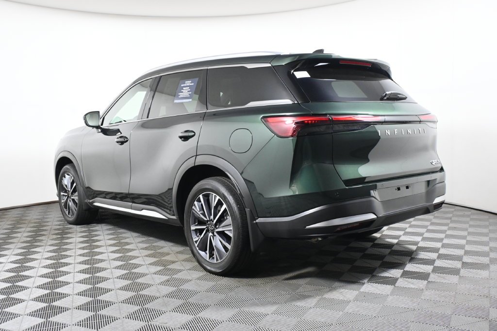 Certified Used 2026  INFINITI LUXE image 5