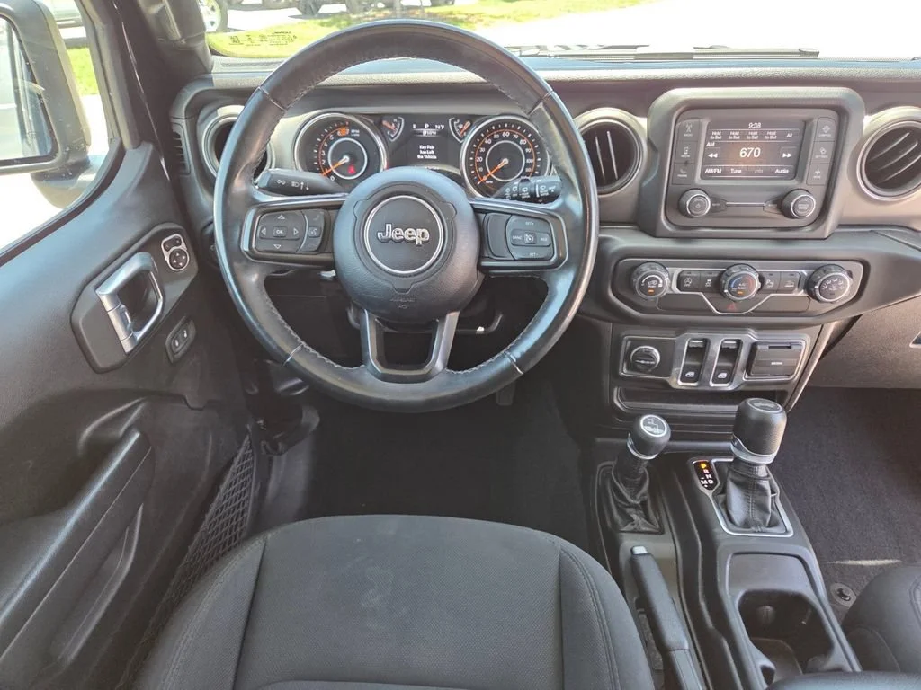 Used 2021 Black Clearcoat Jeep Sport S image 20