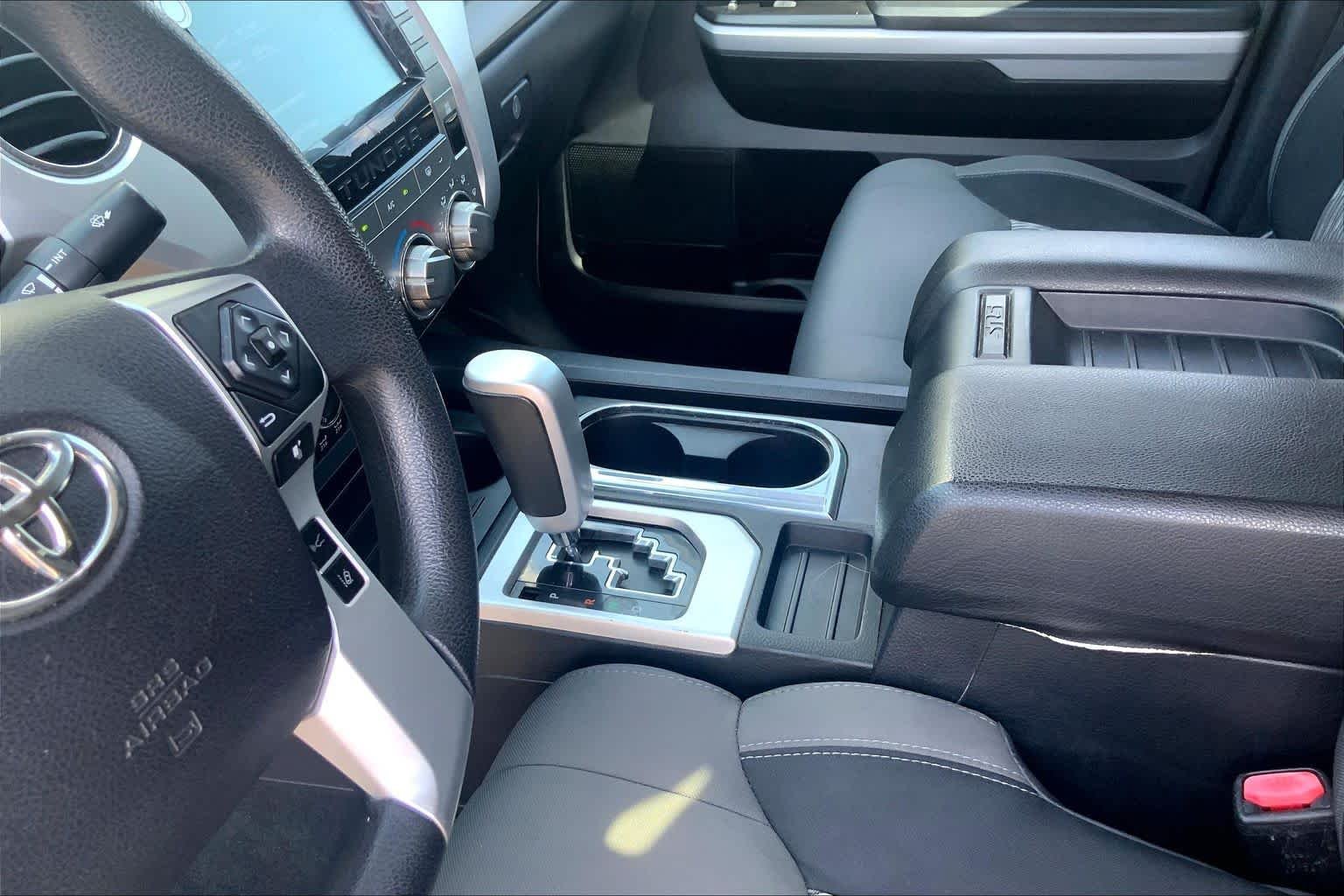 Used 2021 Midnight Black Metallic Toyota SR5 image 17