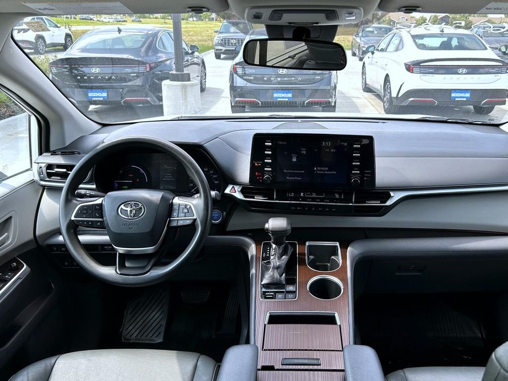 Used 2021 White Toyota LE image 13