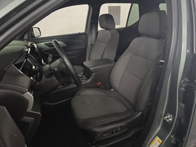 Used 2023 Silver Sage Chevrolet LT image 17