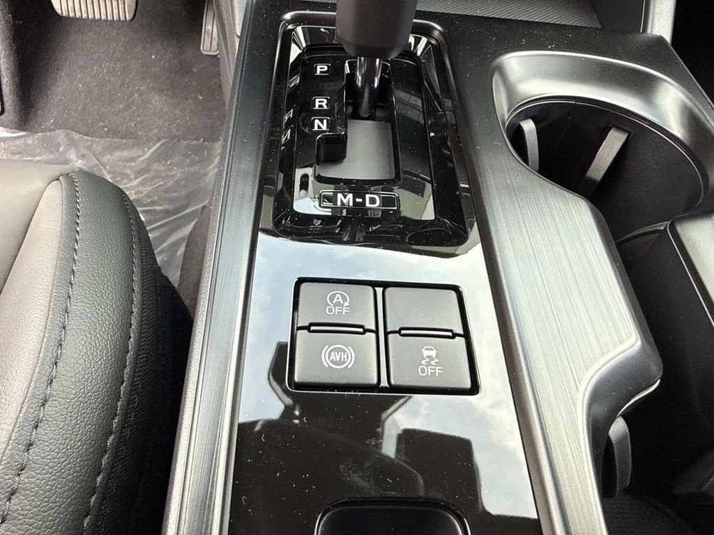 New 2026 MAGNETITE GRAY METALLIC Subaru Premium image 31