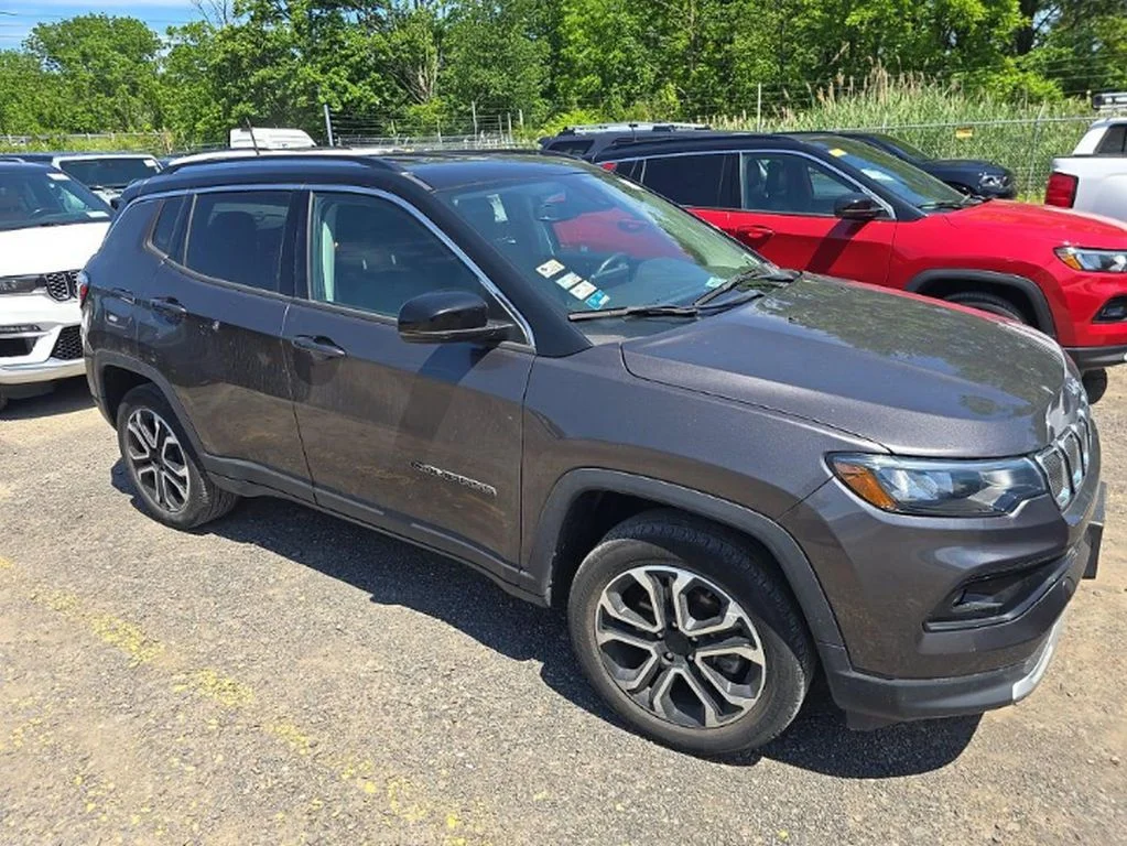 Used 2022 Gray Jeep Limited image 3