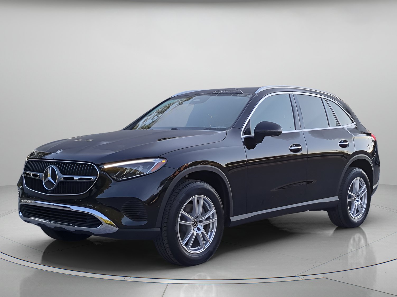 2025 Mercedes-Benz GLC
