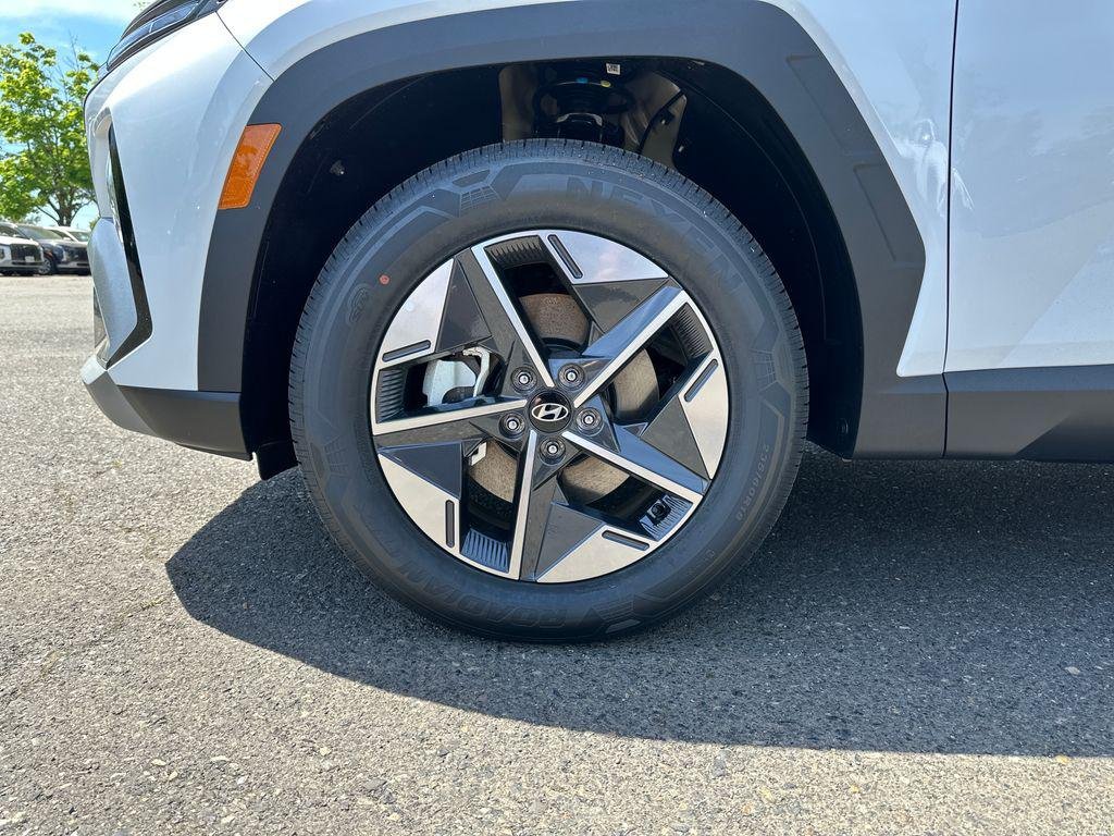 New 2026 White Hyundai SEL AWD image 11