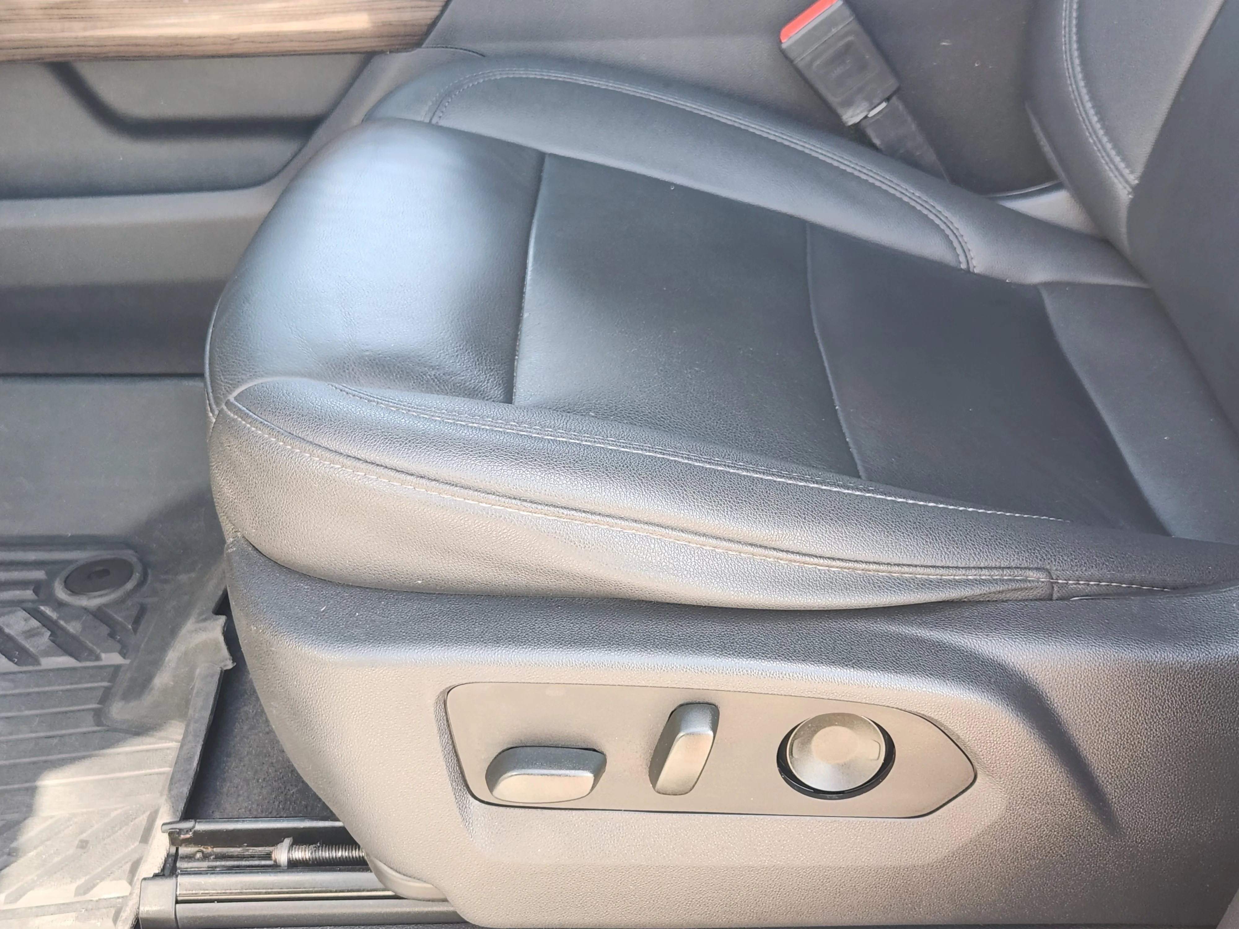 Used 2023 Sterling Gray Metallic Chevrolet LT Trail Boss image 25