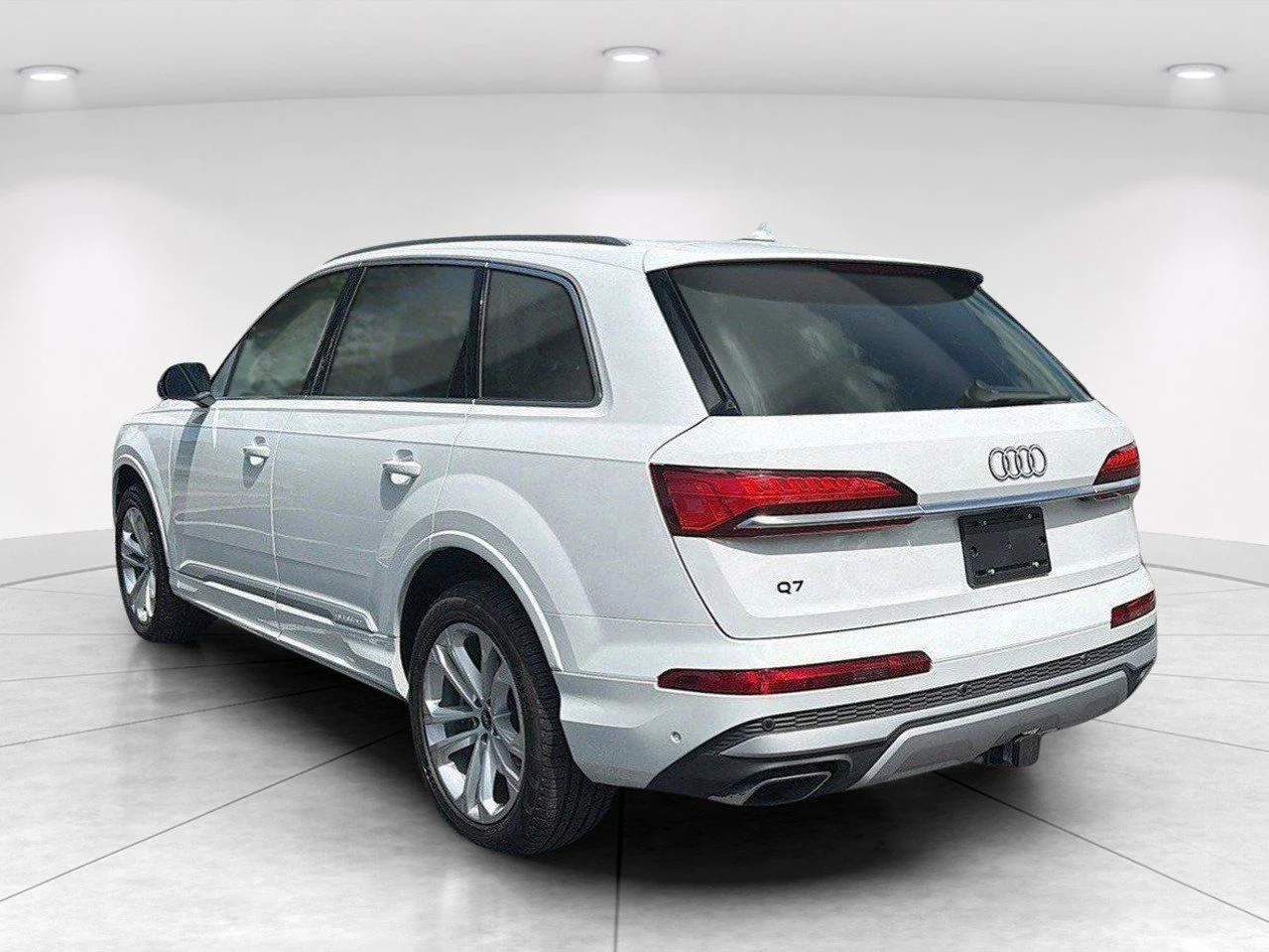Used 2025 White Audi 55 Premium image 6