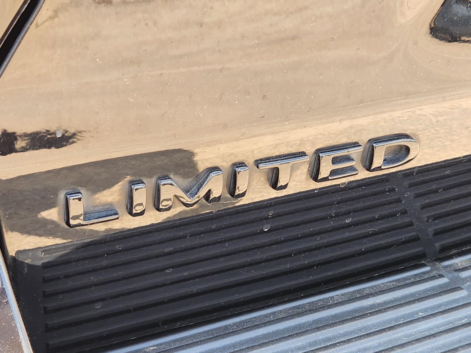 Used 2021 Agate Black Ford Limited image 11