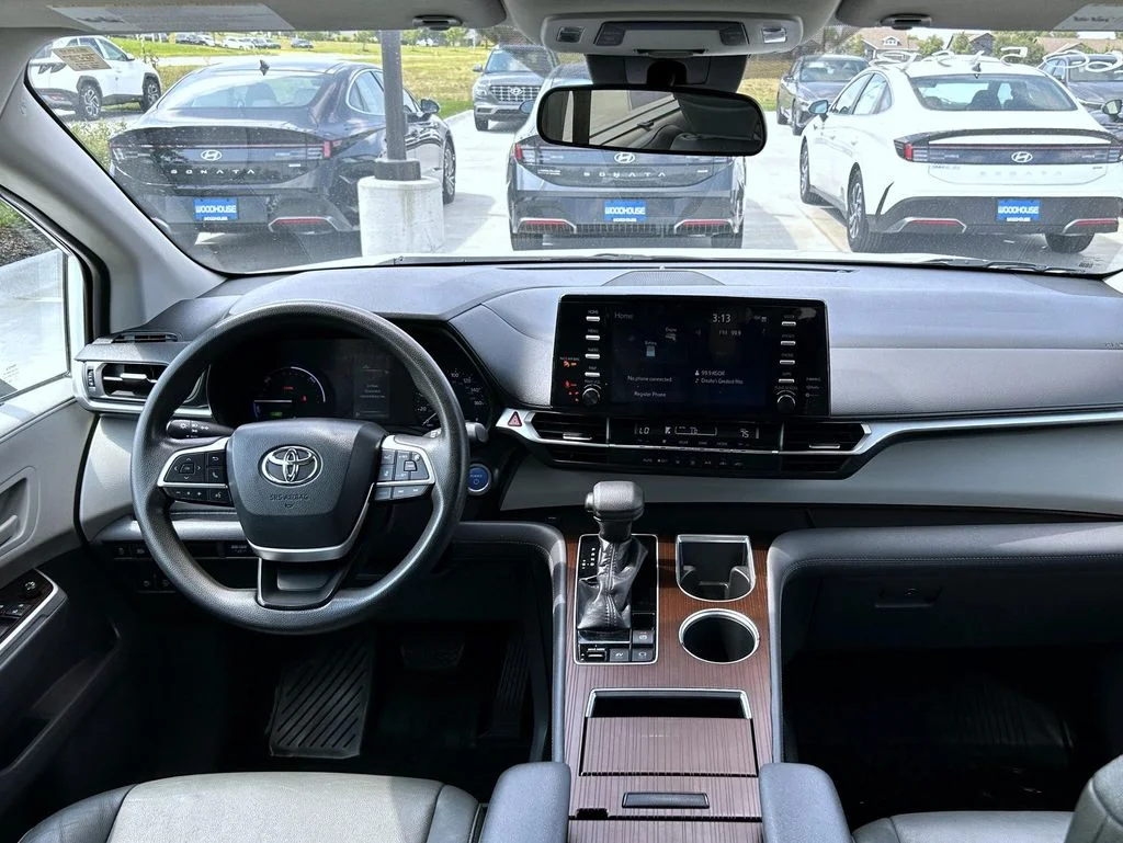 Used 2021 White Toyota LE image 13