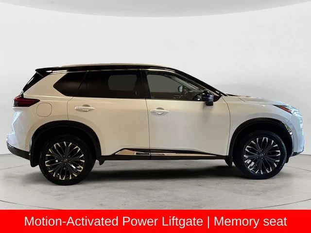 Used 2024 White Nissan Platinum image 7