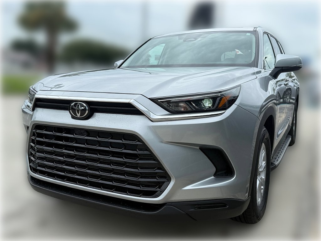 Used 2026 GRAY Toyota XLE image 3