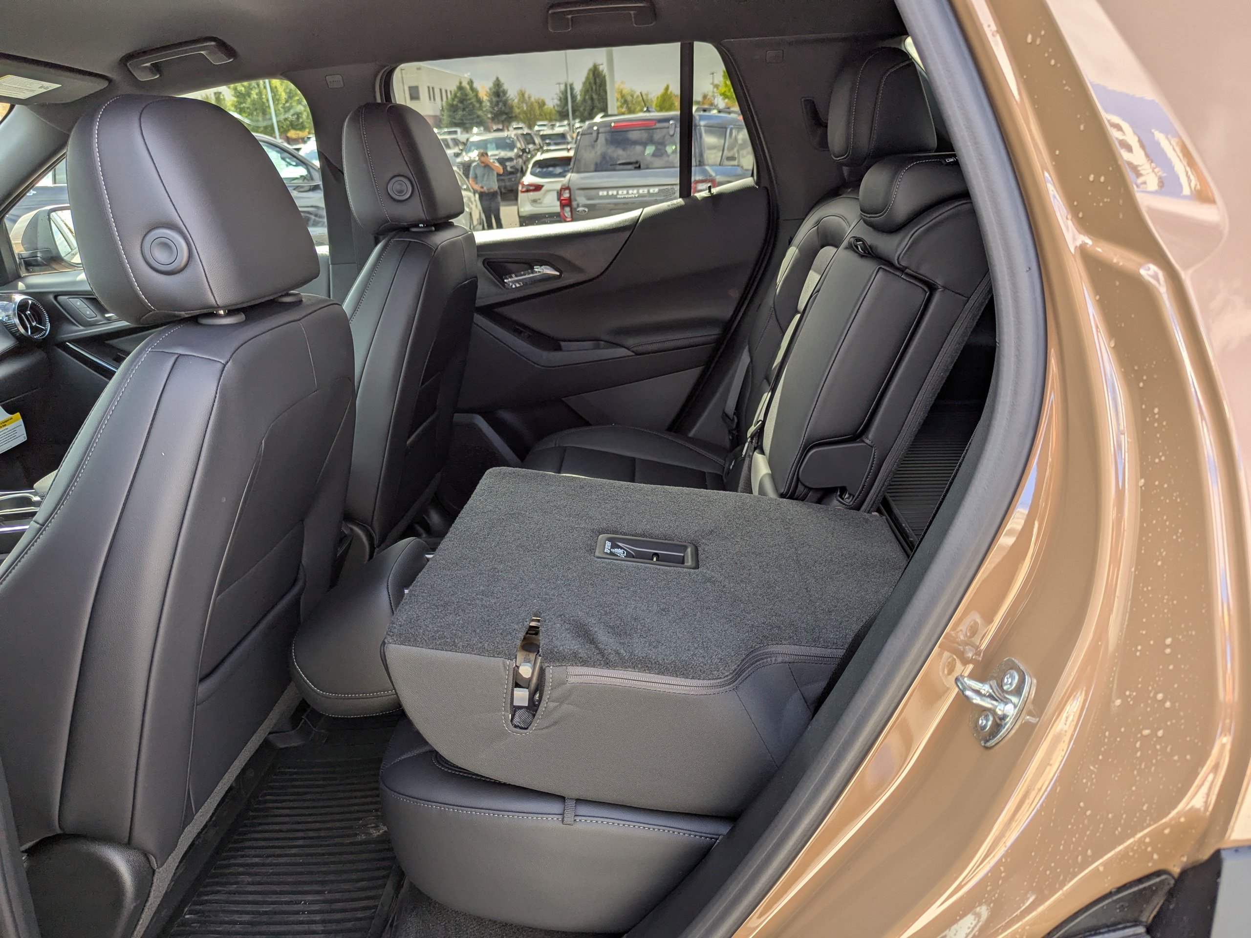 2027 Chevrolet Equinox LT - Photo 32