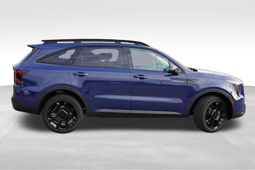 Used 2026 Midnight Lake Blue Kia X-Line SX image 3
