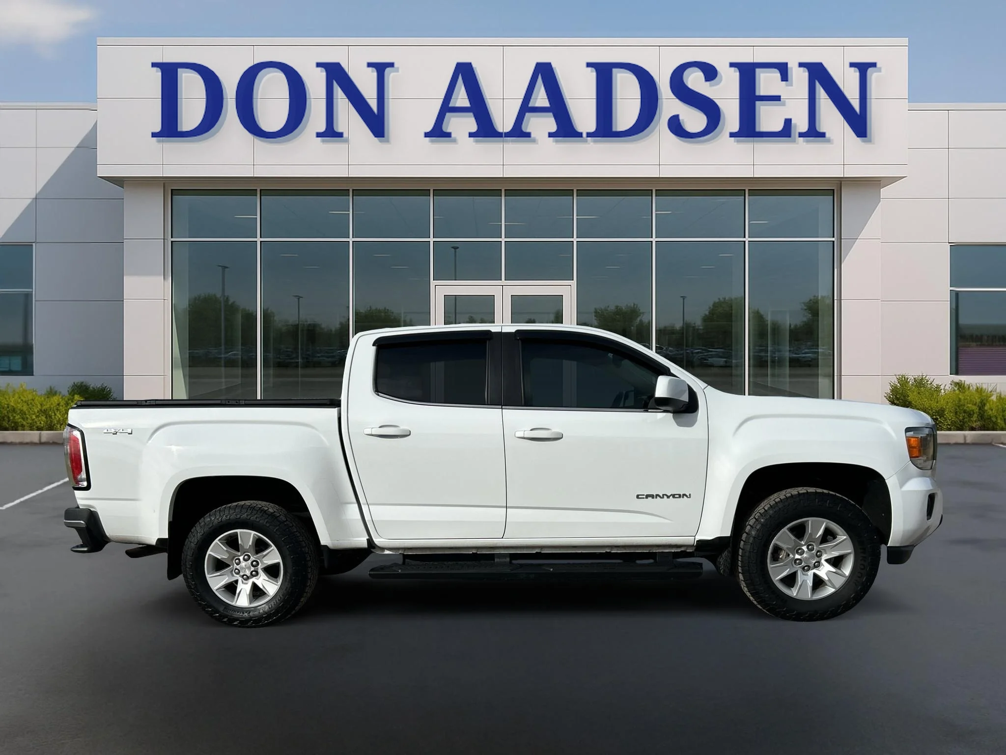 Certified Used 2017 Summit White GMC 4WD SLE image 5