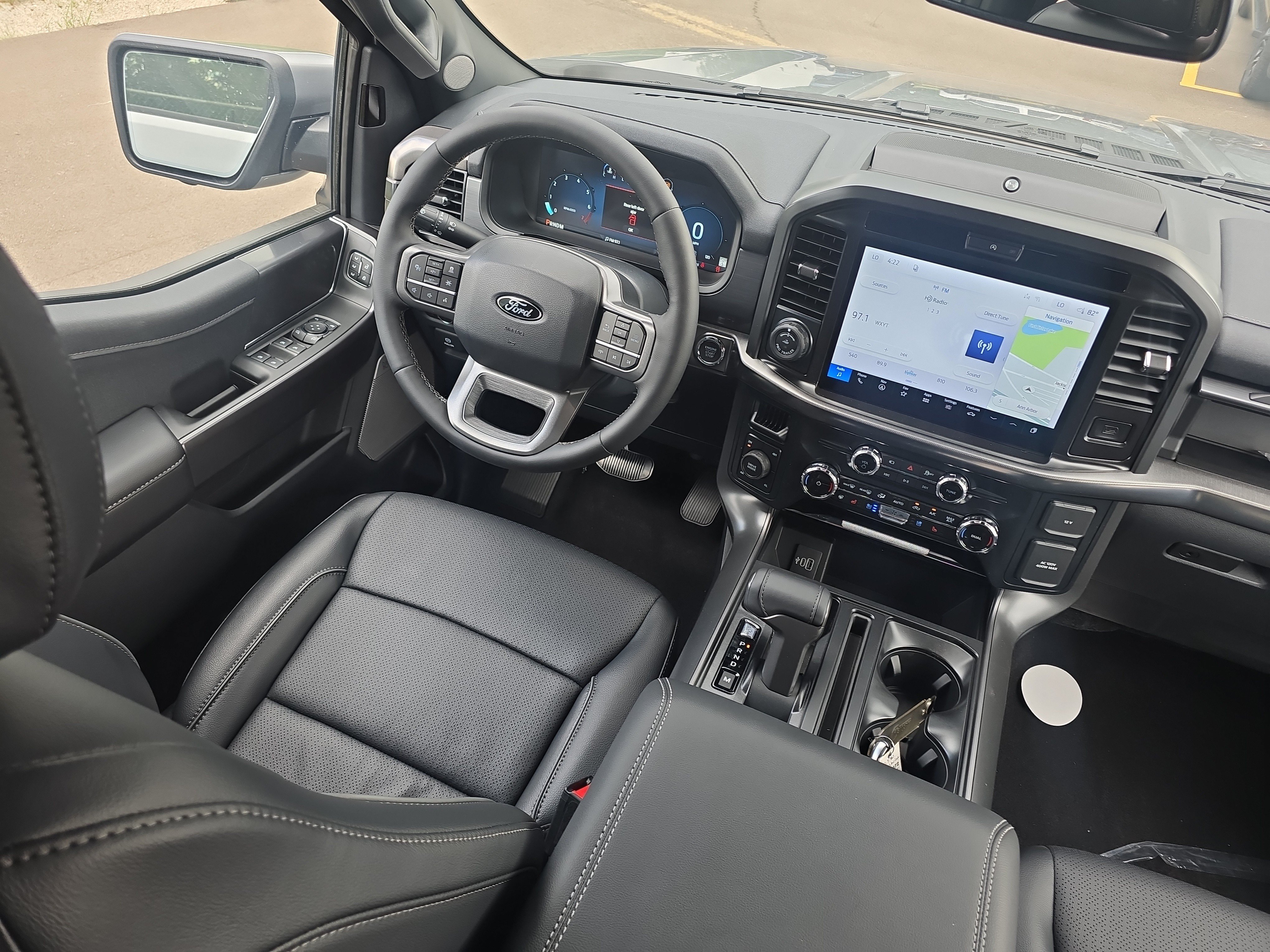 New 2026 Iconic Silver Metallic Ford Lariat® image 32