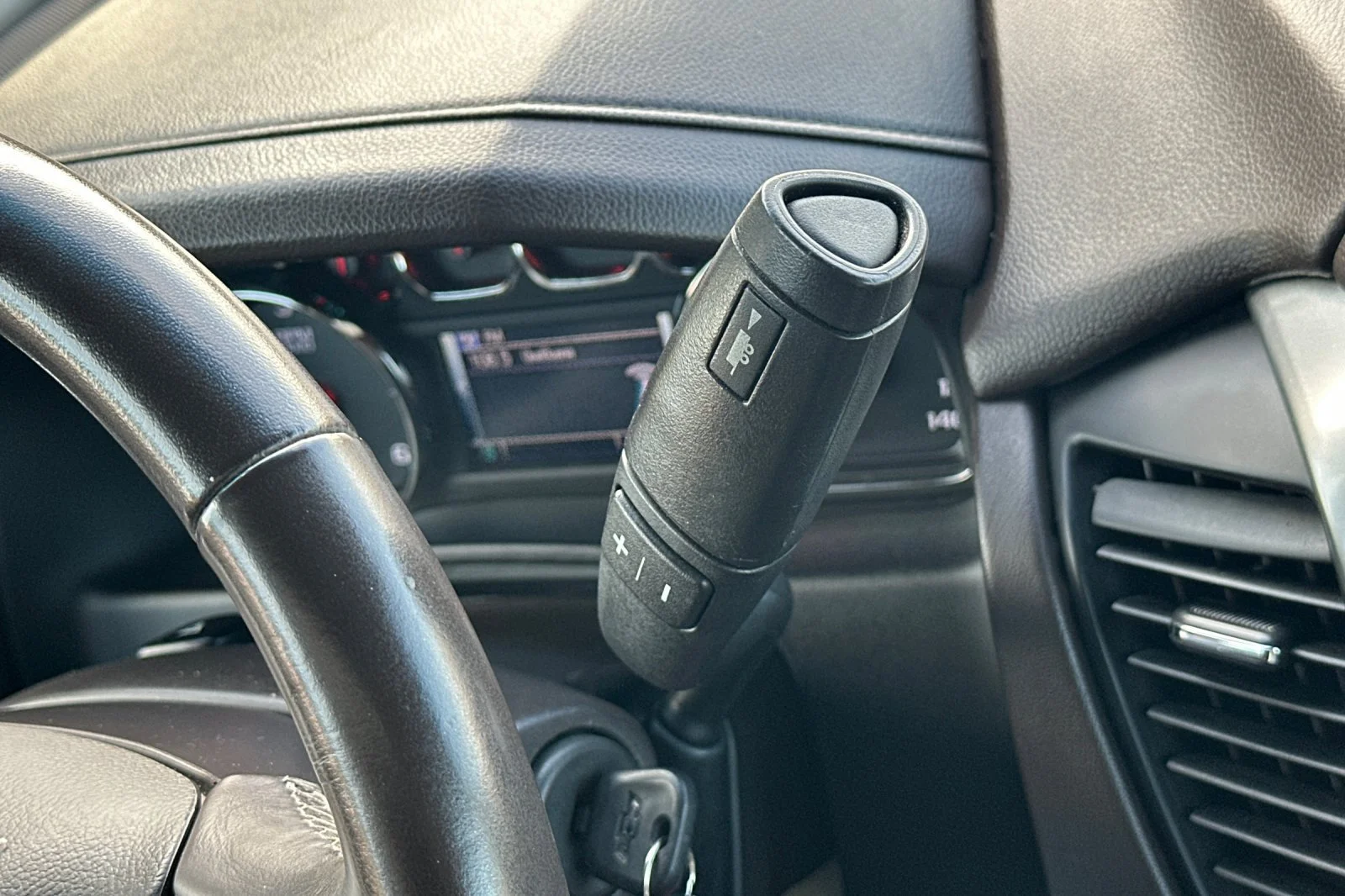 Used 2017 Iridescent Pearl Tricoat Chevrolet LT image 23