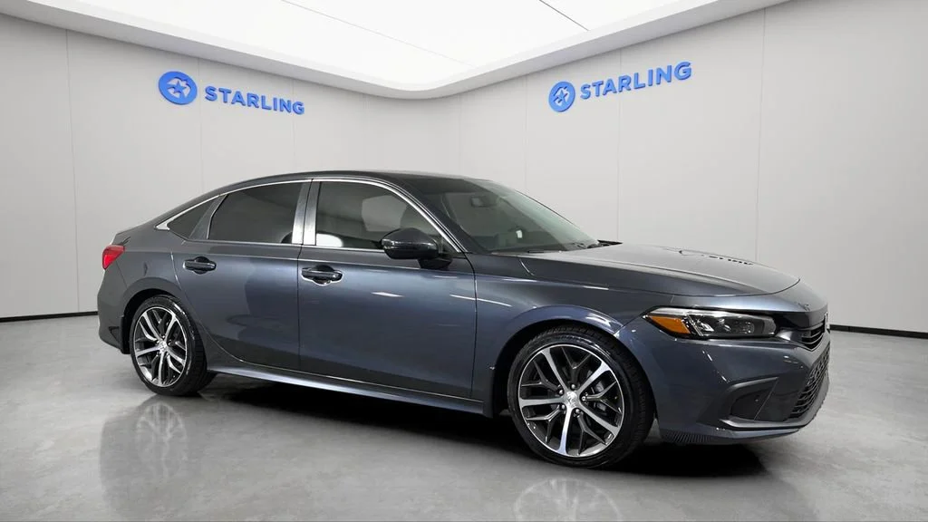 Used 2022 Gray Honda Touring image 12