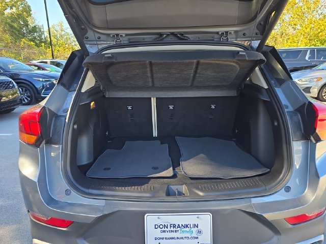 Used 2021 Gray Buick Select image 9
