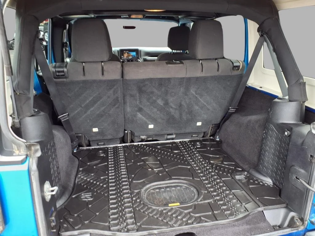Used 2016 Blue Jeep Unlimited Sport image 25
