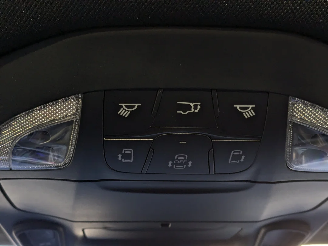 New 2026 White Chrysler Select - - FWD - Full Sunroof - S Appearance Package - 20 Foreshadow Wheels - Stow n Go & More! image 27
