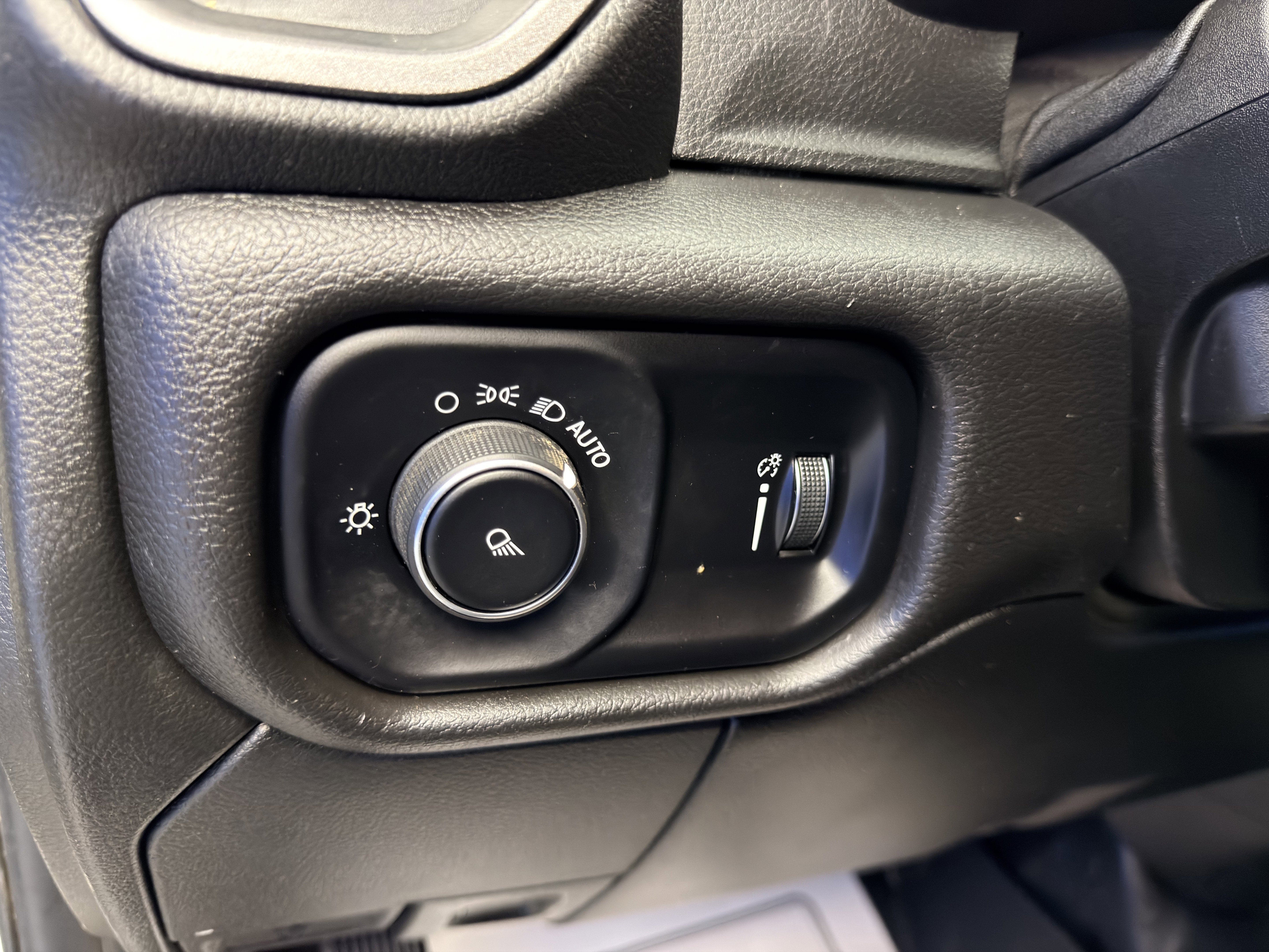 Used 2023  Ram Tradesman image 14