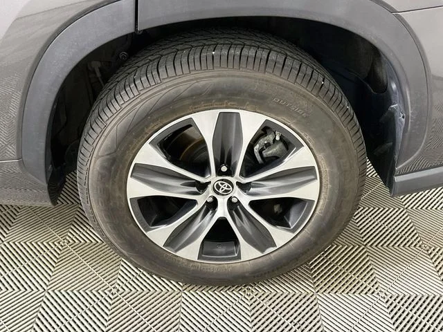Certified Pre-Owned 2022 Toyota Highlander Hybrid XLE