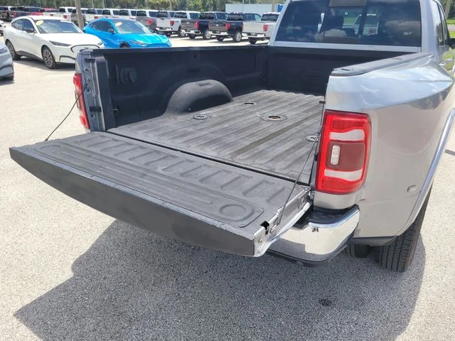 Used 2019 Silver Ram Laramie image 12