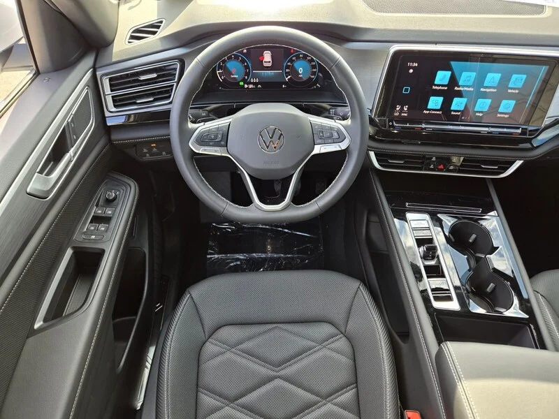 New 2025 White Volkswagen 2.0T SE w/Technology image 8