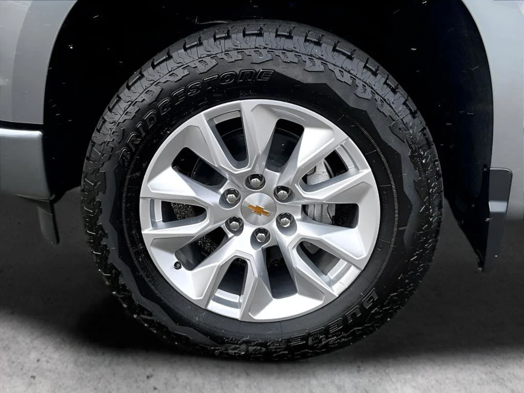 New 2026 Chevrolet Silverado 1500 Custom 4D Crew Cab