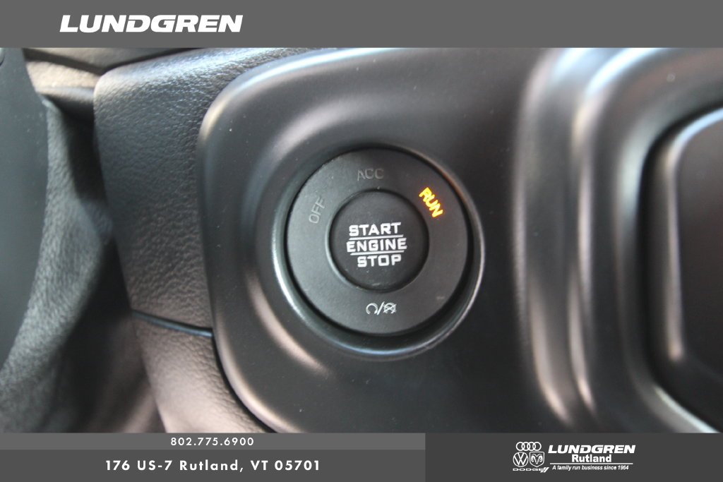 Used 2018 White Jeep Unlimited Sport S image 21