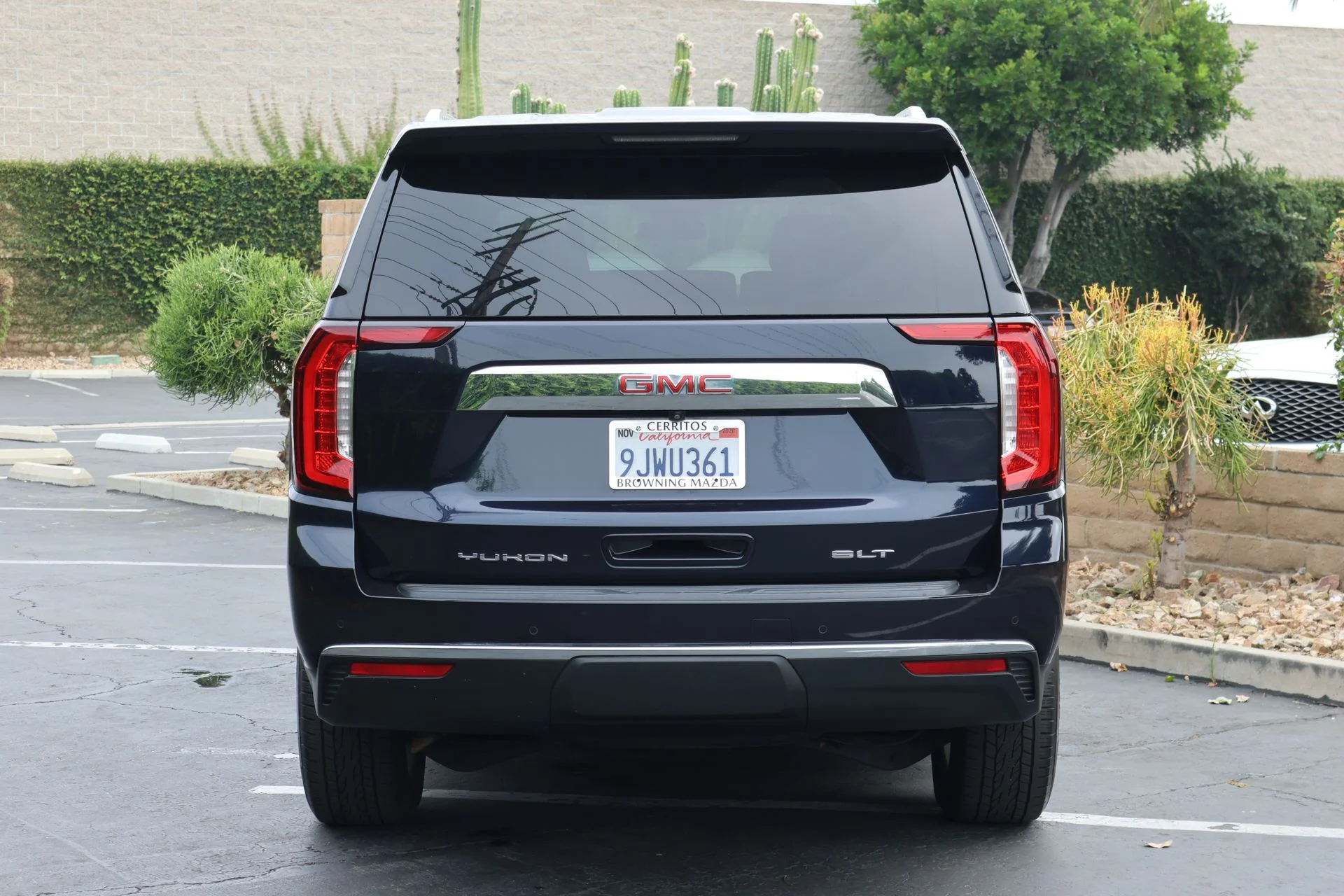 Used 2023 Blue GMC SLT image 4