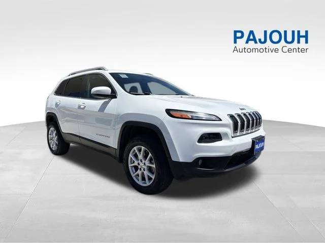 Used 2015 White Jeep Latitude image 1