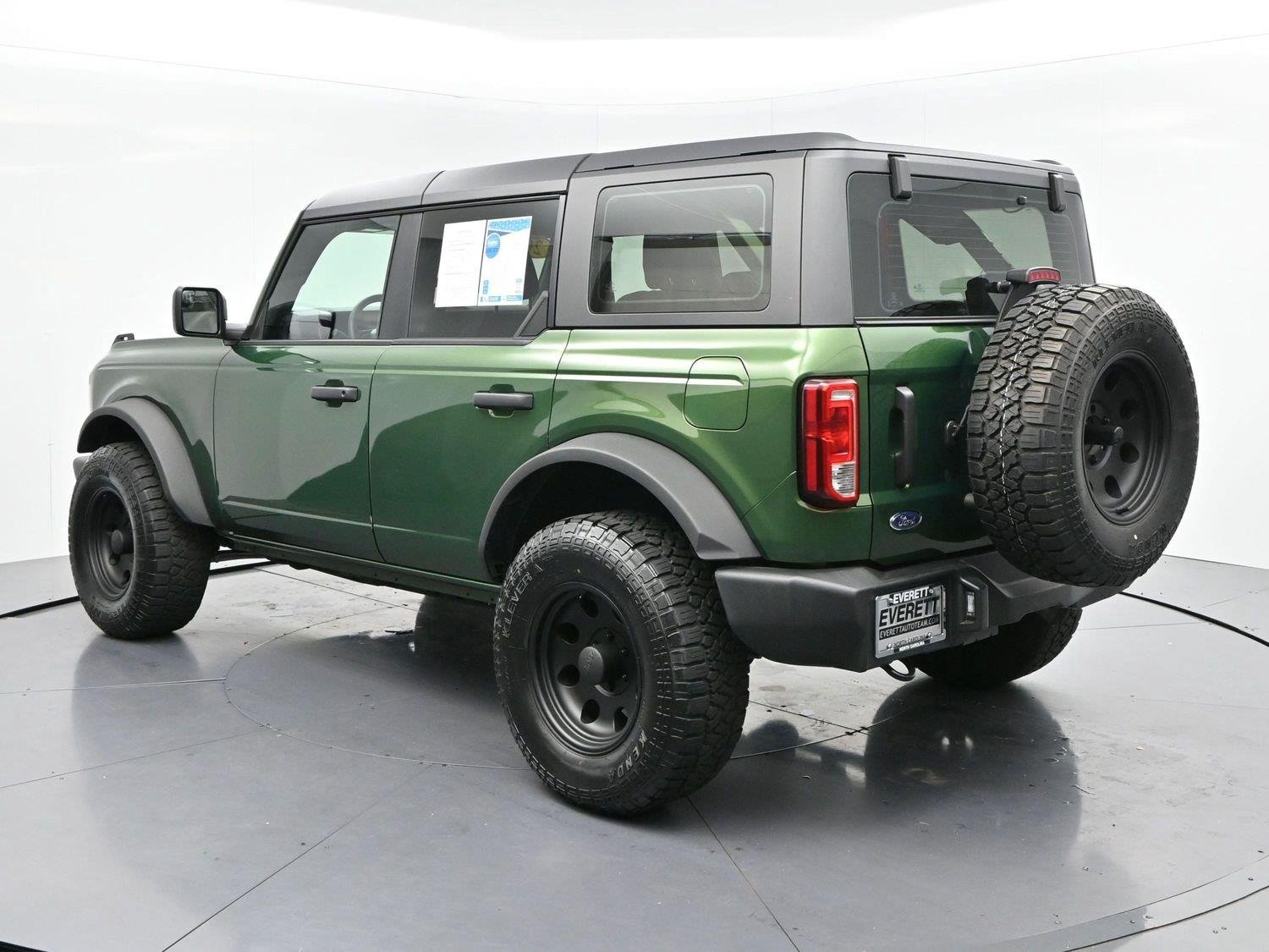 Used 2025 Green Ford Base image 5