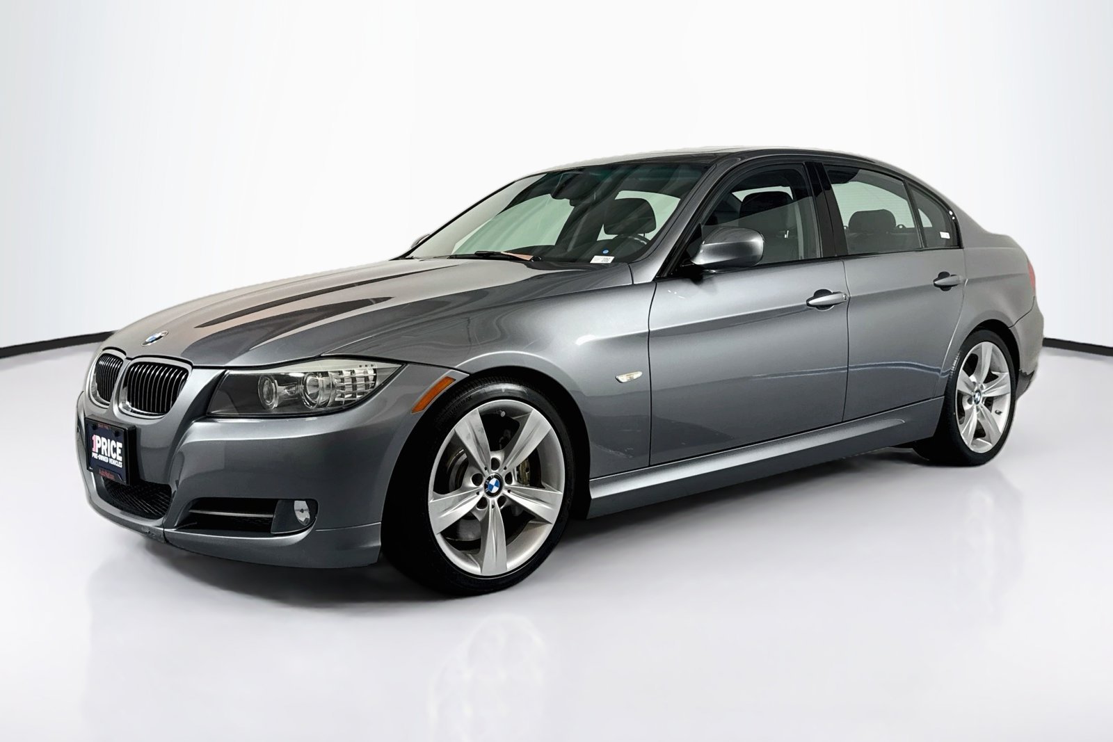 Used 2010 Space Gray Metallic BMW 335i image 1