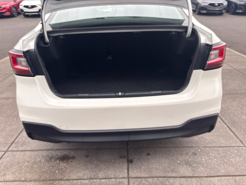 Used 2025 Crystal White Pearl Subaru Premium image 31