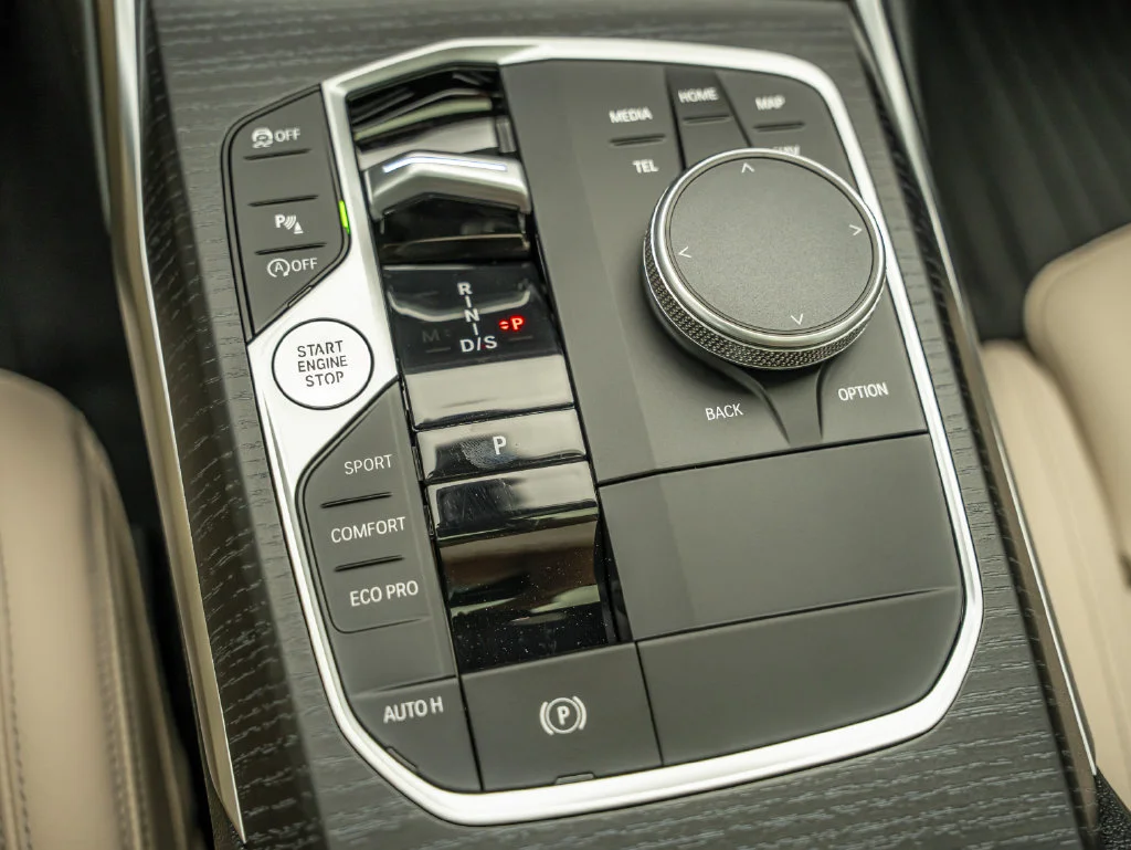New 2026 Thundernight Metallic BMW 230i xDrive image 36