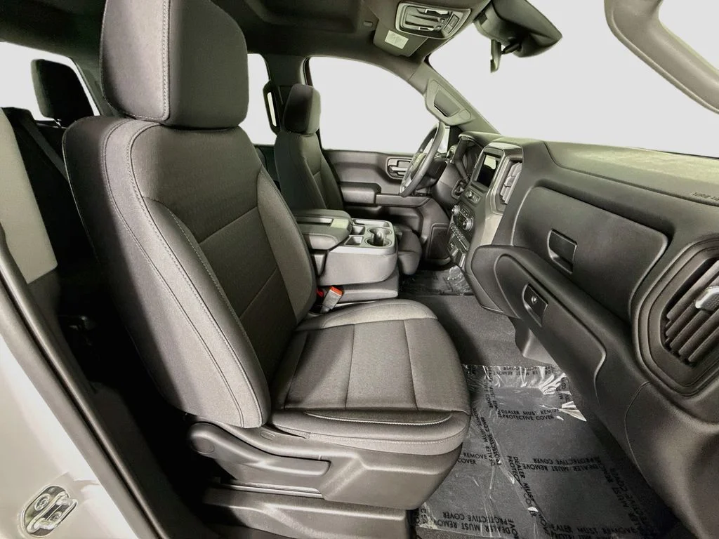 New 2026 White Chevrolet Custom image 26