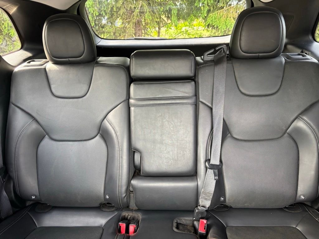 Used 2019 Gray Jeep Limited image 23