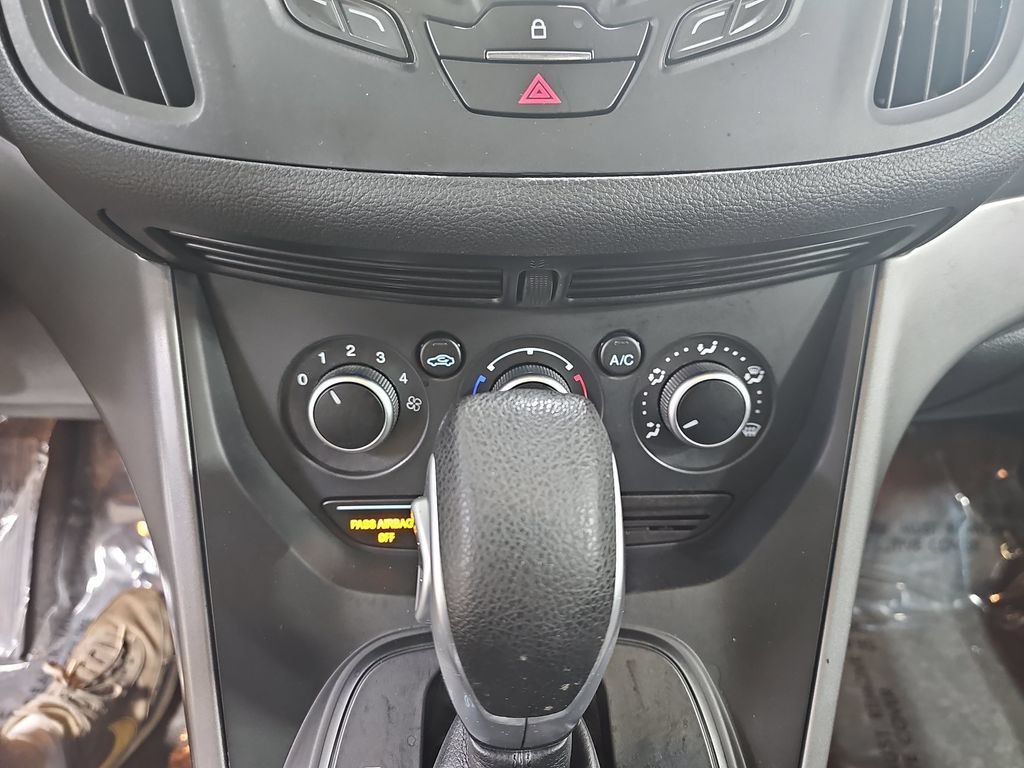Used 2015 White Ford SE image 25