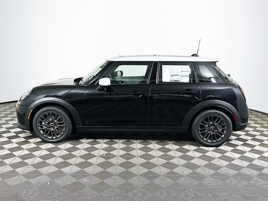 New 2026 Midnight Black MINI Signature Plus image 8