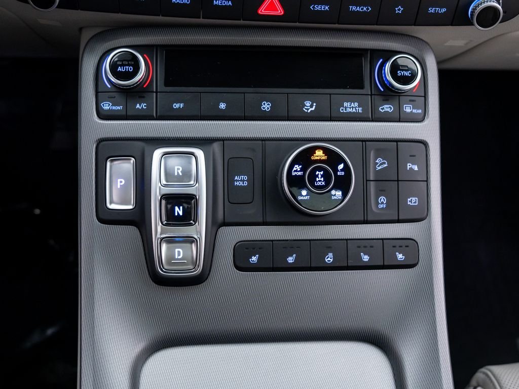 Used 2023 Graphite Hyundai Limited image 23